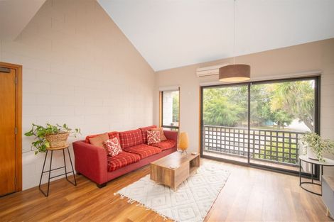 Photo of property in 2/164 Kilmore Street, Christchurch Central, Christchurch, 8013