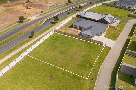 Photo of property in 8 Norma Way, Whitianga, 3510