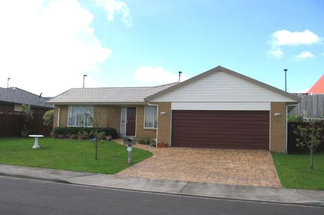 Photo of property in 104 Kingdale Road, Henderson, Auckland, 0610