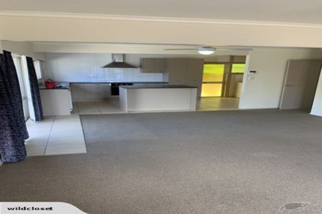 Photo of property in 94 Te Atatu Road, Te Atatu South, Auckland, 0610