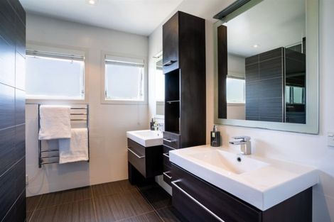 Photo of property in 109 East Coast Road, Castor Bay, Auckland, 0620