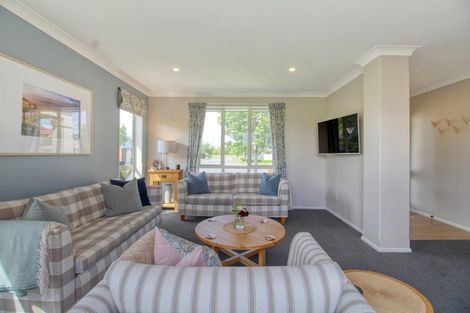 Photo of property in 11 Steane Place, Halswell, Christchurch, 8025