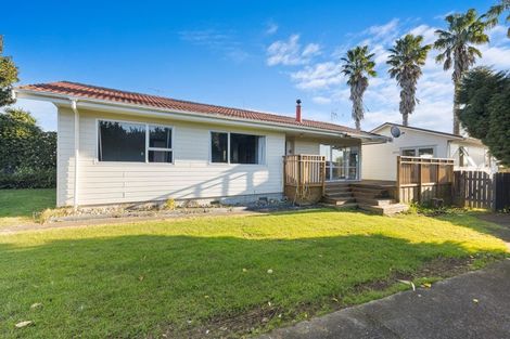 Photo of property in 44 Challen Close, Conifer Grove, Takanini, 2112