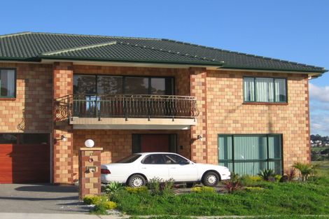 Photo of property in 17 Ballymore Drive, Pinehill, Auckland, 0632