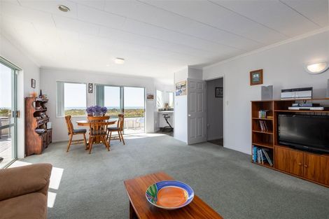 Photo of property in 64 Rarangi Beach Road, Rarangi, Blenheim, 7273
