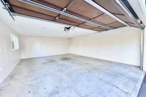 Photo of property in 76 Beach Road, Castor Bay, Auckland, 0620