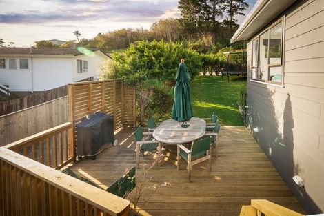 Photo of property in 60 Dominica Crescent, Grenada Village, Wellington, 6037