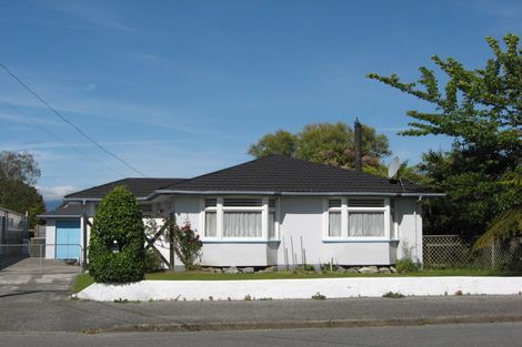 Photo of property in 53 Russell Street, Westport, 7825