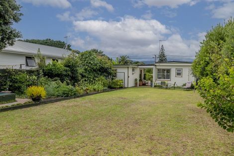 Photo of property in 15 The Avenue, Otaki Beach, Otaki, 5512