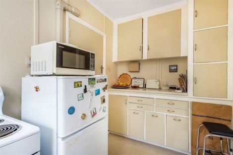 Photo of property in 216 Fox Street, Hamilton East, Hamilton, 3216