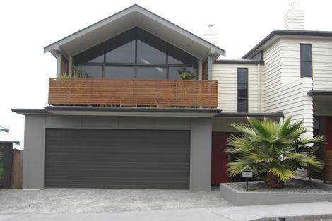 Photo of property in 16 Colenso Avenue, Hospital Hill, Napier, 4110