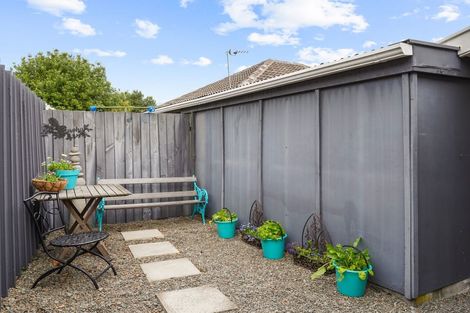 Photo of property in 24 Pembroke Street, Avondale, Christchurch, 8061