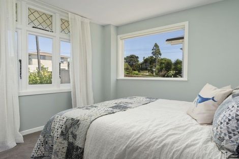 Photo of property in 3 Kitchener Terrace, Moturoa, New Plymouth, 4310