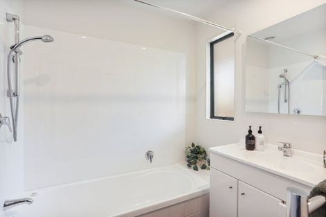 Photo of property in 52 Mahlet Street, Northwood, Christchurch, 8051