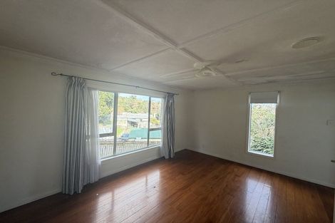 Photo of property in 13a Seaview Road, Marfell, New Plymouth, 4310