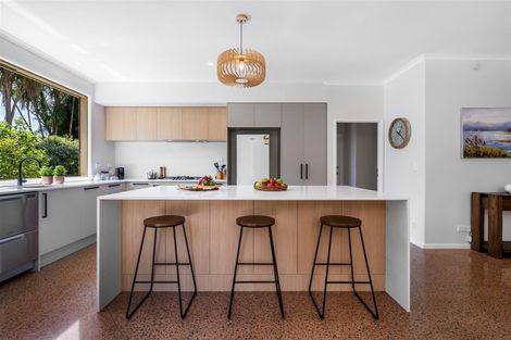 Photo of property in 18 Murray Way, Waimauku, 0812