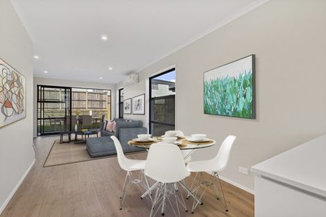 Photo of property in 45 William Wallbank Crescent, Swanson, Auckland, 0614