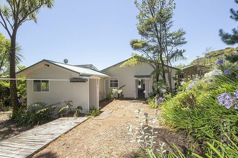 Photo of property in 306 Taiapa Road, Muriwai, 0881