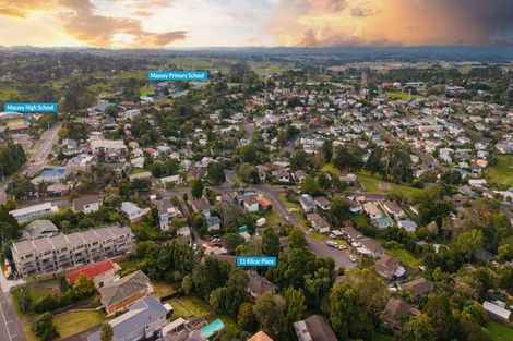 Photo of property in 11 Kilcar Place, Massey, Auckland, 0614