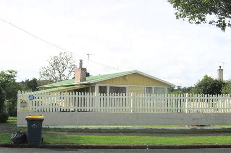 Photo of property in 2 Claridge Street, Glen Eden, Auckland, 0602