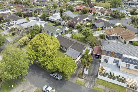 Photo of property in 3 Harford Place, Pakuranga Heights, Auckland, 2010