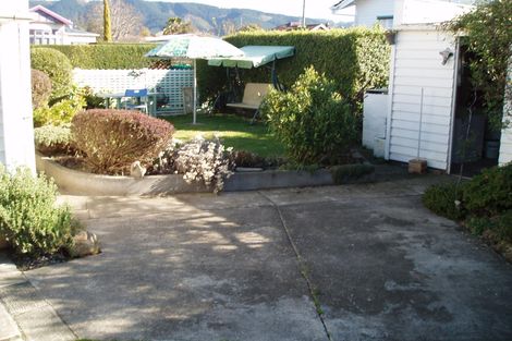 Photo of property in 16 Harris Street, Waimate, 7924