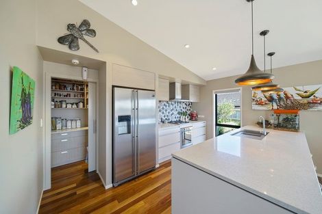 Photo of property in 52 Harbour Crest Drive, Waiuku, 2123