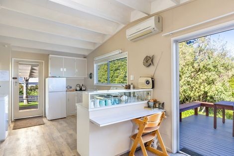 Photo of property in 817 Acacia Bay Road, Acacia Bay, Taupo, 3330