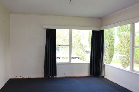 Photo of property in 2/34 Chartwell Avenue, Glenfield, Auckland, 0629