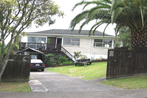 Photo of property in 9 Capilano Place, Glenfield, Auckland, 0629