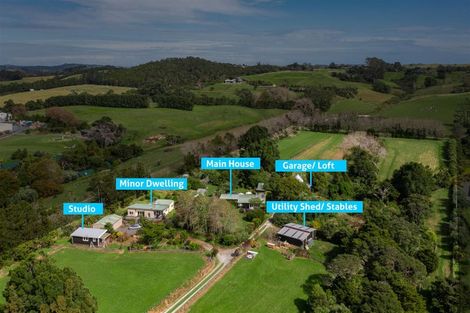 Photo of property in 1021 Old North Road, Waimauku, 0882