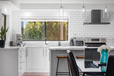 Photo of property in 30 Rowesdale Drive, Ohauiti, Tauranga, 3112