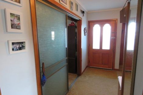 Photo of property in 3 Wiremu Place, Blagdon, New Plymouth, 4310