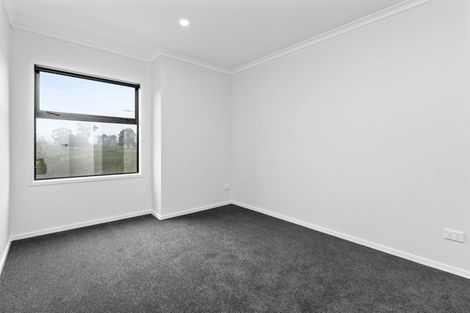 Photo of property in Tapuae, 5 Washer Road, Omata, New Plymouth, 4374