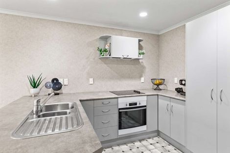 Photo of property in 5 Boston Parade, Kelvin Grove, Palmerston North, 4414