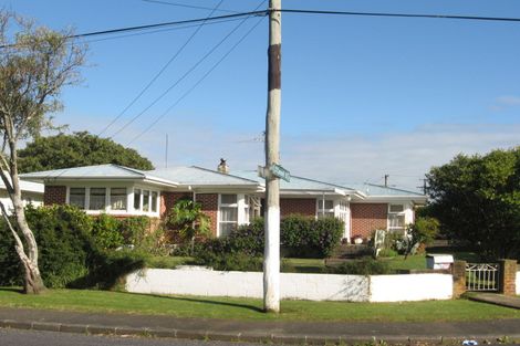 Photo of property in 45 Thompson Terrace, Manurewa, Auckland, 2102