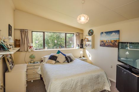 Photo of property in 42 Jessop Street, South Hill, Oamaru, 9400