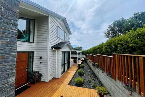 Photo of property in 10 Bounty Road, Long Bay, Auckland, 0630