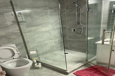 Photo of property in 2 Creggan Crescent, Flat Bush, Auckland, 2019