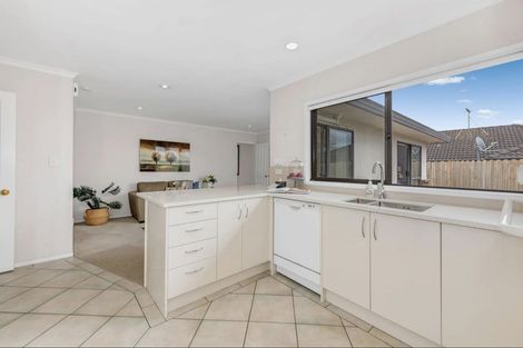 Photo of property in 55 Armoy Drive, East Tamaki, Auckland, 2016