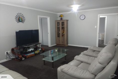 Photo of property in 137 Molesworth Street, Taita, Lower Hutt, 5011