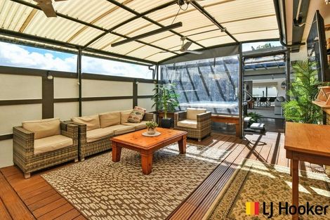 Photo of property in 1 Mull Place, Wattle Downs, Auckland, 2103