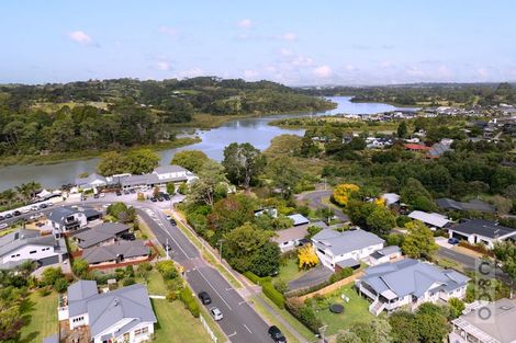 Photo of property in 56 Queen Street, Riverhead, 0820