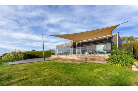 Photo of property in 8 Ngatea Road, Diamond Harbour, Lyttelton, 8971