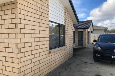Photo of property in 41c Kelvin Road, Papakura, 2110