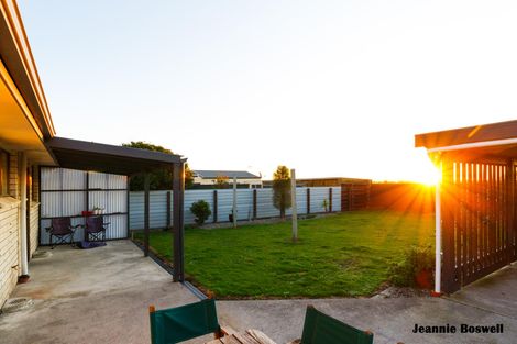 Photo of property in 19 Meadowbrook Drive, Cloverlea, Palmerston North, 4412