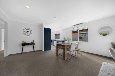 Photo of property in 24 Espalier Drive, Henderson, Auckland, 0612