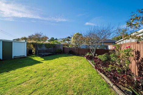 Photo of property in 4 Rosendale Avenue, Spotswood, New Plymouth, 4310