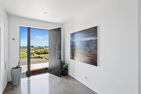 Photo of property in 80 Harakeke Road, Te Horo, Otaki, 5581