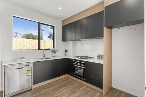 Photo of property in 6c Eversleigh Road, Belmont, Auckland, 0622